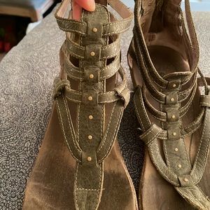 Ahnu sandals - gladiator style